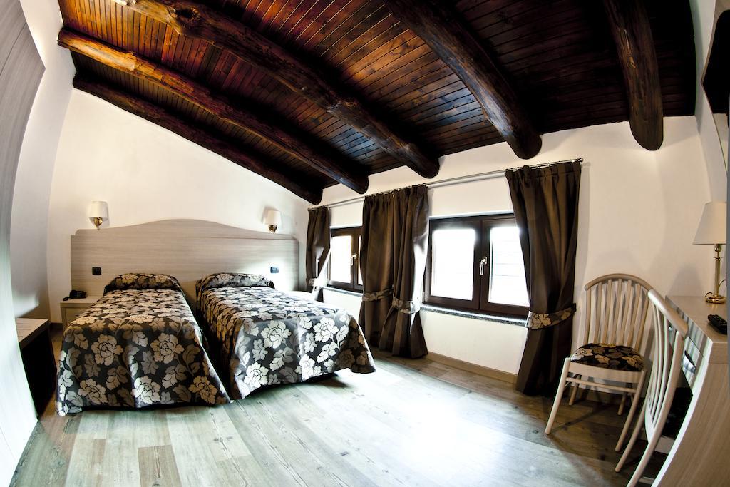Agriturismo Cascina Del Vai Cairo Montenotte Exteriör bild