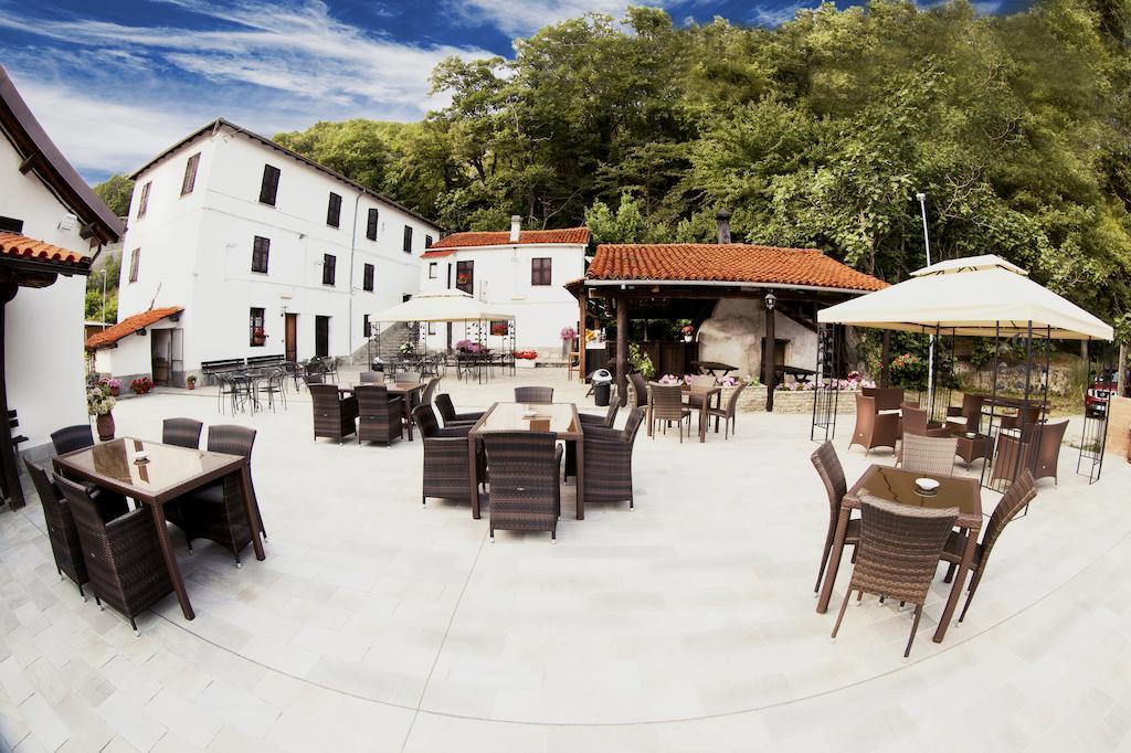 Agriturismo Cascina Del Vai Cairo Montenotte Exteriör bild