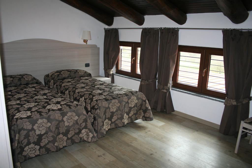 Agriturismo Cascina Del Vai Cairo Montenotte Rum bild
