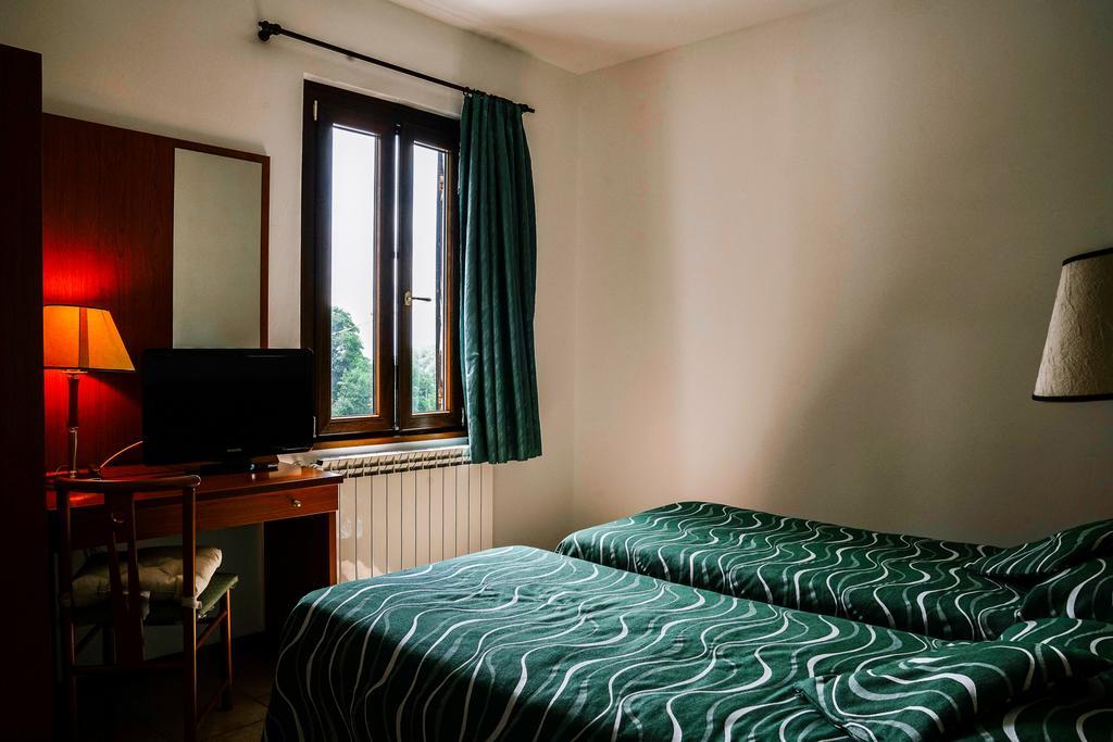 Agriturismo Cascina Del Vai Cairo Montenotte Exteriör bild