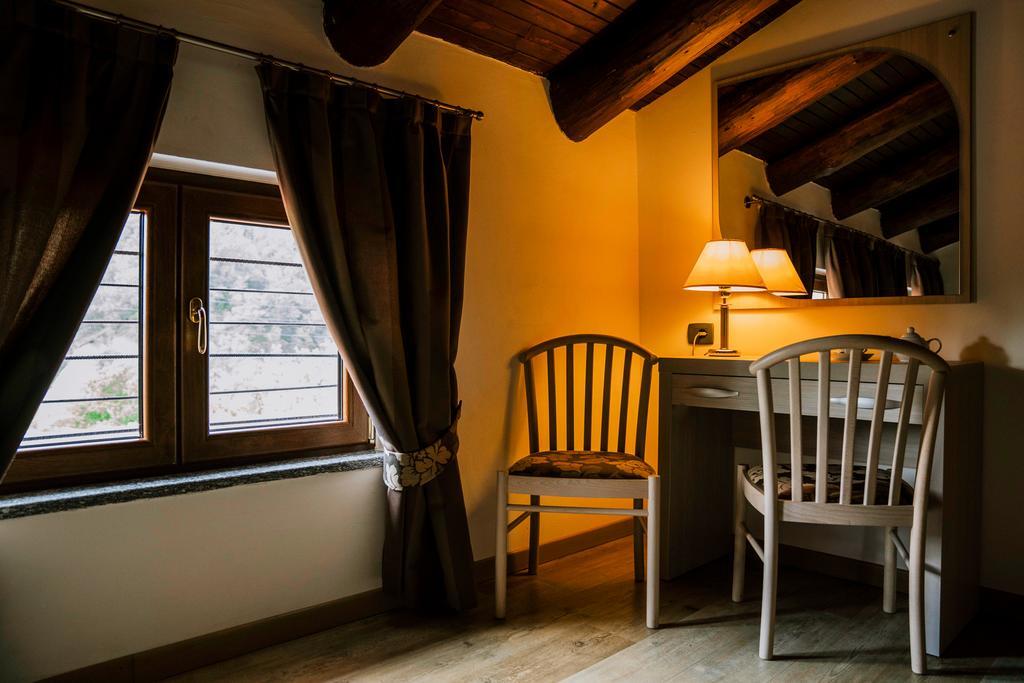 Agriturismo Cascina Del Vai Cairo Montenotte Exteriör bild