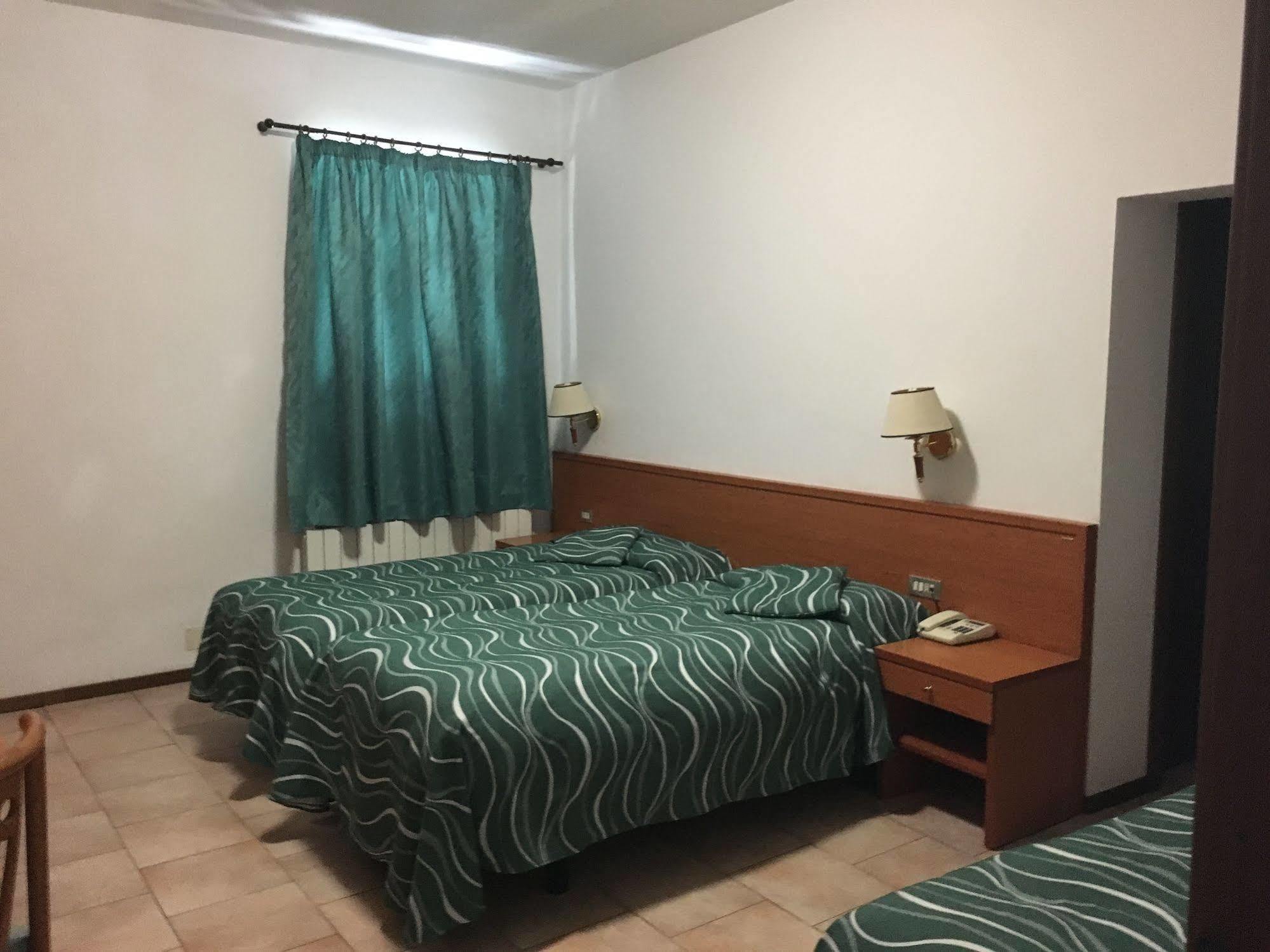 Agriturismo Cascina Del Vai Cairo Montenotte Exteriör bild