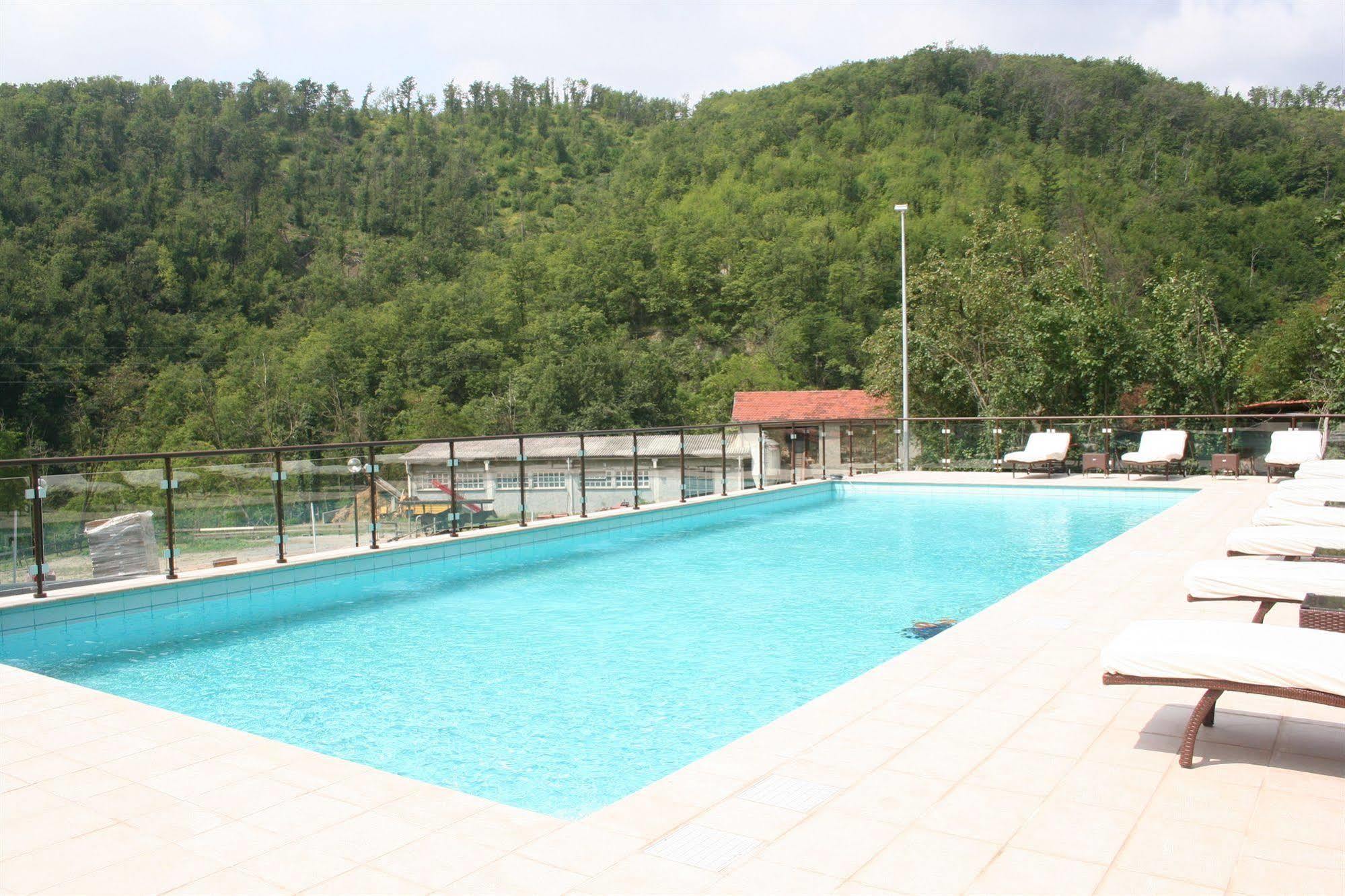 Agriturismo Cascina Del Vai Cairo Montenotte Exteriör bild
