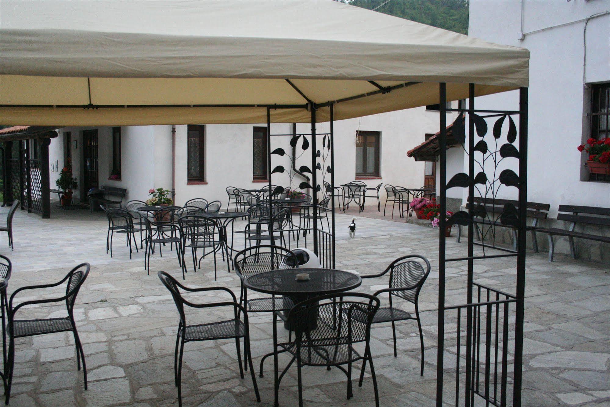 Agriturismo Cascina Del Vai Cairo Montenotte Exteriör bild
