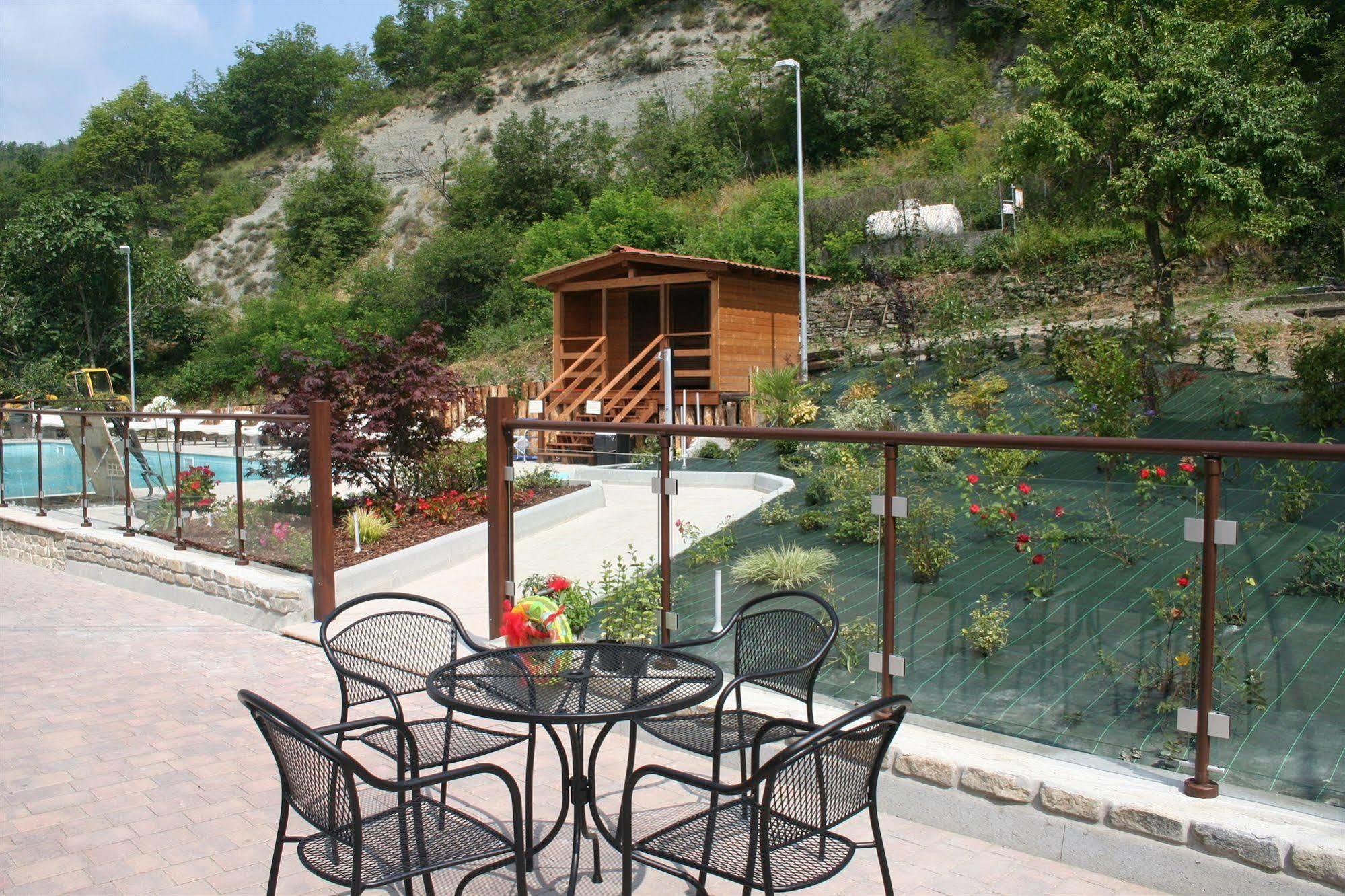 Agriturismo Cascina Del Vai Cairo Montenotte Exteriör bild
